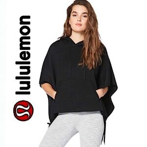 Lululemon.EUC.Gorgeous “All In A Day”Hooded Poncho. Merino Wool.Black. One Size.